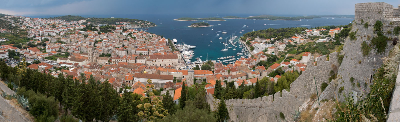 HVAR14 PANORAMA 